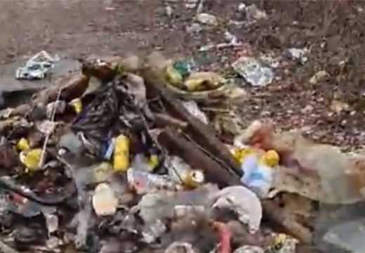 Apel nadležnima da reaguju: Smeće preplavilo magistralni put Banjaluka-Teslić VIDEO