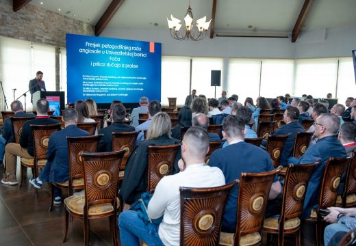 Stručnjaci iz regiona i svijeta o savremenoj interventnoj kardiologiji: U Bijeljini počeo Simpozijum interventne kardiologije (Foto)