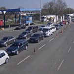 Gužve u oba smjera: Kolone vozila na prelazima Gradiška i Gradina