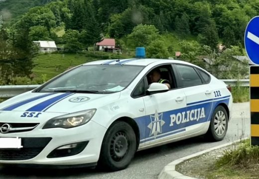 TEŠKO POVRIJEĐENA BEBA: Porodica iz BiH sletjela u provaliju u nesreći u Crnoj Gori