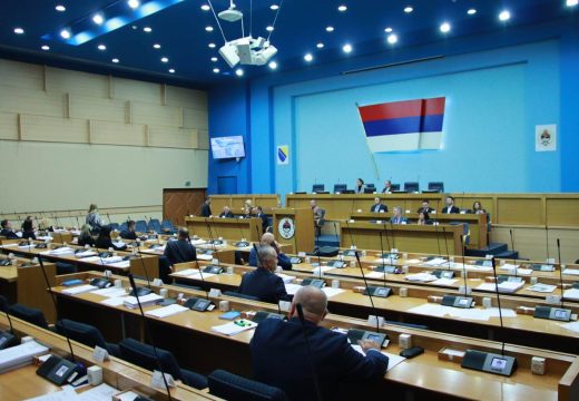 Narodna skupština RS danas razmatra ostavku Save Minića