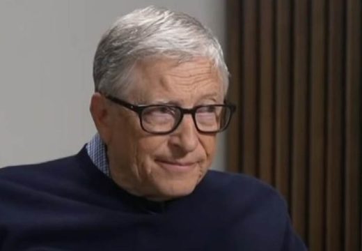 Bil Gejts: Samo tri posla će preživjeti uspon vještačke inteligencije