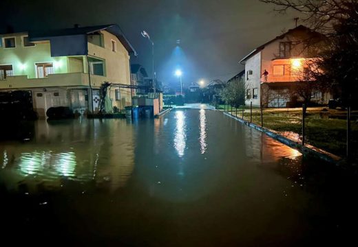 “Gotovo svake godine imamo sličan problem”: Drenova se preliva, građani uz korito Vijake pozvani na oprez