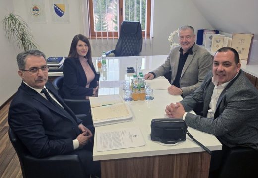 Kuzmićeva na sastanku sa Gašanovićem: Glavna tema razvoj infrastruktornih projekata