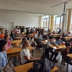 Bolnica Bijeljina: Predavanje za osnovce povodom Svjetskog dana sluha- prevencija je ključ očuvanja sluha kod djece