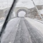 Stanje na putevima: Snijeg usporio saobraćaj na auto-putu “9. januar”