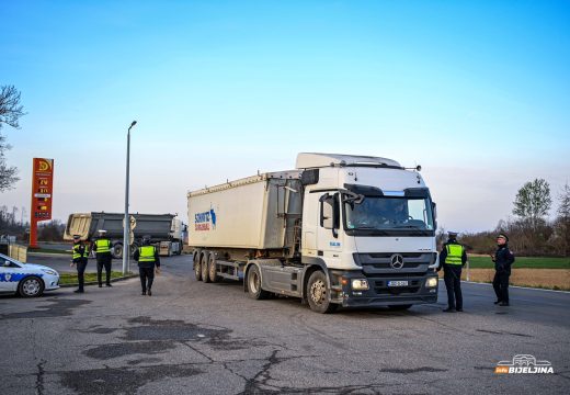 BiH: Prekinuta blokada prelaza, razgovor u srijedu na prelazu Gradiška