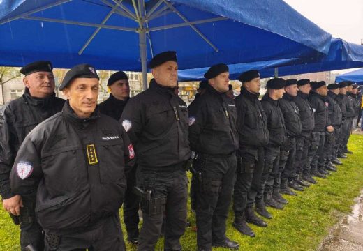 Povodom Dana policije Repubike Srpske: Parastos za heroje odbrane Republike Srpske