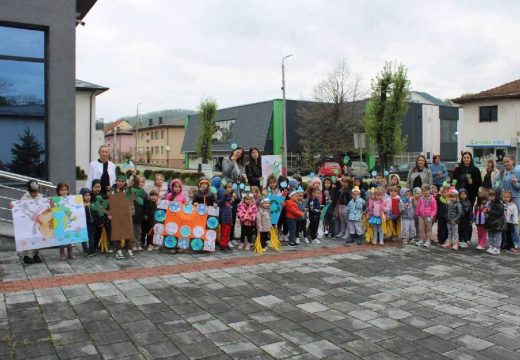 Lopare: Ekološka šetnja mališana iz dječijeg vrtića (Foto)