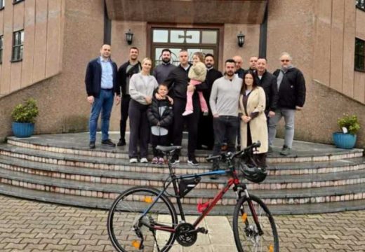 RS: Banjalučanin krenuo biciklom ka manastiru Hilandar; 1.100 kilometara nade i vjere (Foto)