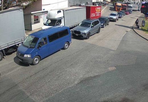 AMS RS: Gužva na ova dva granična prelaza