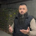 Ljudskost bez granica: Pekar Sead Bihorac gradi kuću komšiji pravoslavcu, a ovo nije njegova prva humana misija (Video)