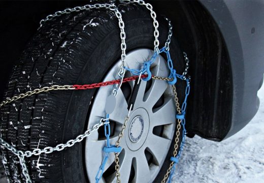 Saobraćaj: Zimska oprema od danas nije obavezna; Iz AMS RS apeluju da je vozači ipak zadrže