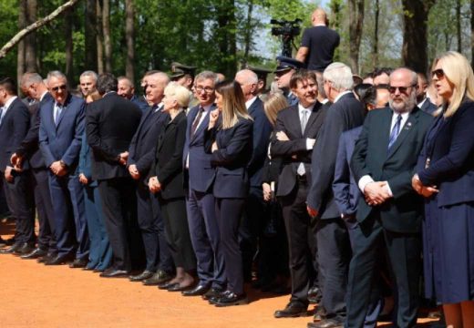 Počelo obilježavanje u Donjoj Gradini: Najviši zvaničnici odaju počast žrtvama Jasenovca