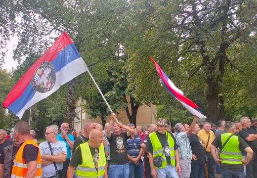 „Znamo šta nam je činiti“: Ratni veterani VRS tvrde da je predloženi Zakon o pravima boraca apsurdan i nepravedan