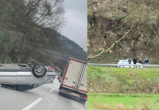 Teška nesreća u BiH: Automobil završio na krovu, saobraćaj otežan