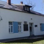 Bijeljina: OŠ u Suvom Polju dobila novo ruho –  ugrađeni toaleti i uređena fasada (Foto)