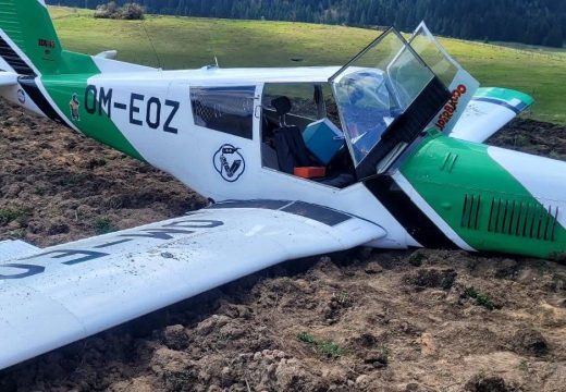 U letjelici bile dvije osobe: Oglasio se MUP o prinudnom slijetanju aviona na Vlašić