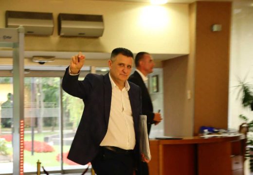 Vlado Đajić podnio ostavku: Definitivni kraj sa SNSD-om