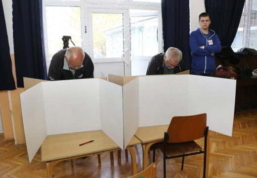 RS: Stižu li se uvesti nove izborne tehnologije do 4. oktobra?