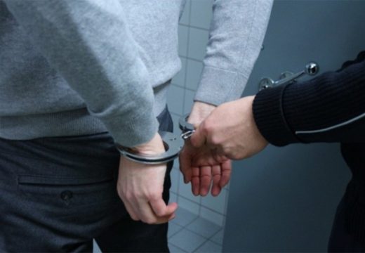Uhapšen serijski provalnik iz Jajca: Krao alkohol i struju u Mrkonjić Gradu