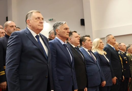 Državni vrh u Zalužanima: Počela centralna svečanost obilježavanja Dana policije (Foto)