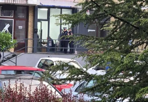 RS: Policija pretresa kancelariju Konstantina Savića