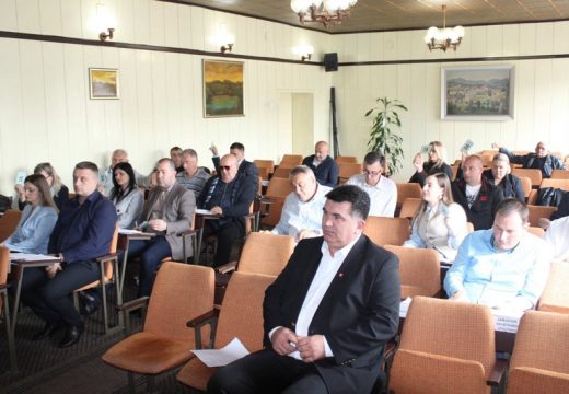 Skupština opštine: Mitropolitu Fotiju povelja Opštine Lopare povodom Đurđevdana