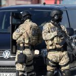 SIPA u akciji “Trio”: Pretresi i hapšenje u Banjaluci zbog krijumčarenja migranata