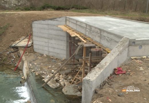 Rješavanje problema u Loparama obradovalo mještane: Veliki korak ka boljem vodosnabdijevanju