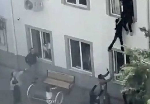 Potresno svjedočenje d‌jevojčice nakon masakra u školi: “Ušao je i počeo da puca na sve, moj drug me je zaštitio svojim tijelom”