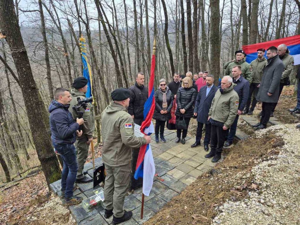 U čast sjećanja na hrabrog pilota Zorana Radosavljevića:  Aktivnosti na izgradnji Memorijalnog kompleksa u Gornjoj Trnovi  (Foto)