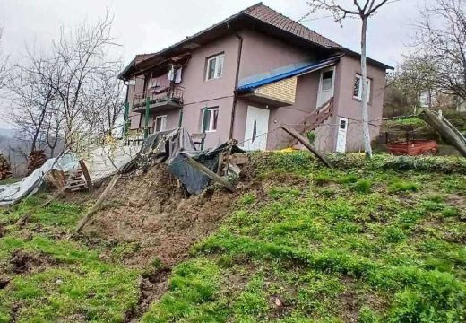 Lopare: Obilne padavine izazivaju štete (Foto)