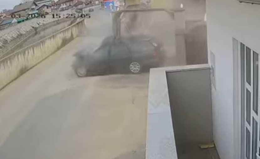 Objavljen uznemirujući snimak: Preminuo mladić povrijeđen u nesreći kod Bijeljine (Video)