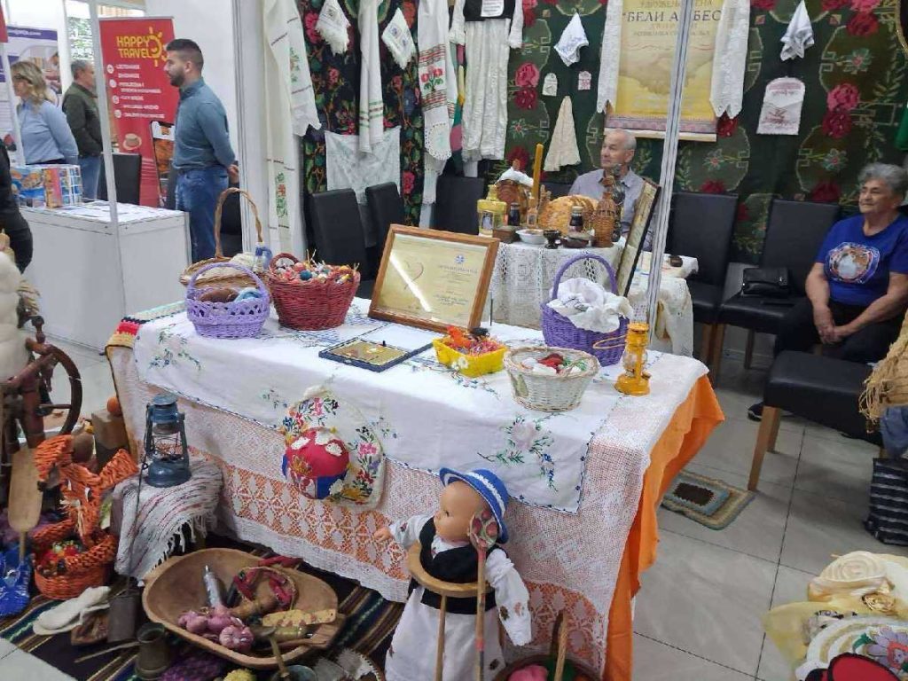 Otvoren 15. sajam turizma i gastro – kulture: Sedamdeset izlagača na sajmu turizma (Foto)