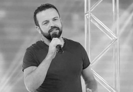 Bio omiljen među kolegama: Sahranjen pjevač i klavijaturista Saša Katančić