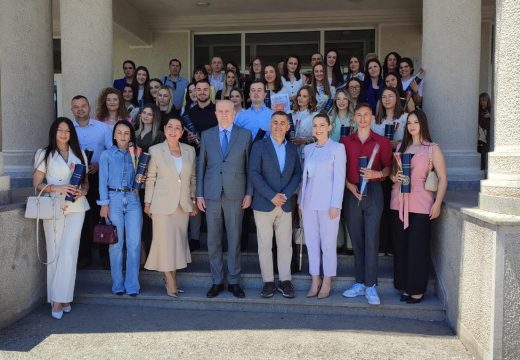 Bijeljina: Održana promocija diploma na Fakultetu poslovne ekonomije (Foto)
