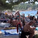 Uzeo je sjekiru, policija odmah reagovala: Incident na nudističkoj plaži kod Makarske