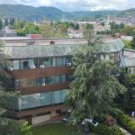 Krov prokišnjava, ventilacija mrtva: Zgrada koja čuva blago Srpske propada