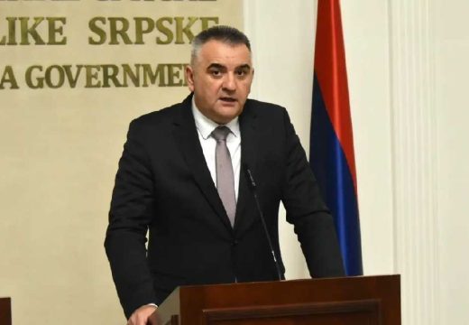 Politika: Minić stao na stranu Ljubiše Petrovića