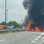 Teška nesreća u Hrvatskoj: Kamion probio ogradu, udario u dalekovod, pa se zapalio (Video)