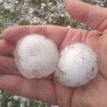 Snažno nevrijeme pogodilo Sloveniju: Vjetar nosio krovove i rušio stabla (Video)