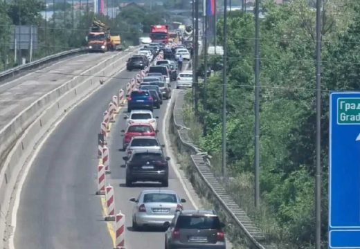 Udes paralisao saobraćaj: Kolaps na brzoj cesti Banjaluka-Klašnice