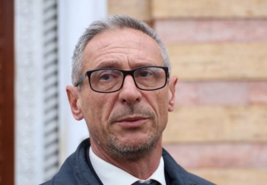 Ostojić o Dobrovoljačkoj: Lakše bi bilo otići u Teheran nego u Sarajevu odati poštu ubijenim