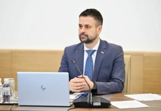 Amidžić najavio puštanje graničnog prelaza: Otvaram ga pa kud puklo da puklo!