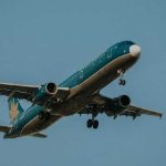 Avionski režim na telefonu je obavezan tokom leta: Pilot upozorio putnike na veliku opasnost