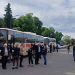 Učesnici komemorativnog skupa: Iz Bijeljine ka Tuzli krenula četiri autobusa