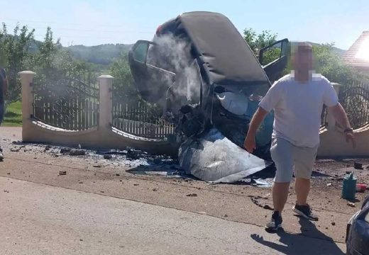 Hronika: Nakon nesreće u Modriči mladić prevezen u UKC, drugi zadržan u dobojskoj bolnici