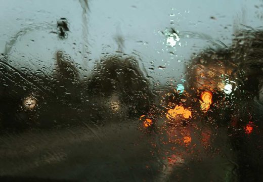 Toplo još kratko: Stižu jači pljuskovi i pad temperature