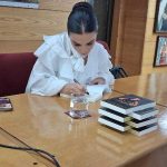 U Narodnoj biblioteci „Filip Višnjić“: Predstavljena knjiga Tamare Misirlić „Slušaj svoje srce“ (Foto)